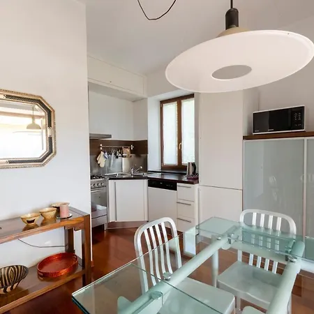 Joivy Inviting Flat With Garden And Sea View In *