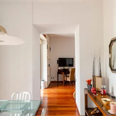 Appartamento Joivy Inviting Flat With Garden And Sea View In *