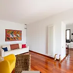 Apartman Joivy Inviting Flat With Garden And Sea View In
