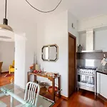 דירה Joivy Inviting Flat With Garden And Sea View In *