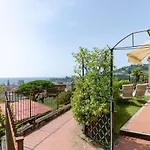 Joivy Inviting Flat With Garden And Sea View In Rapallo