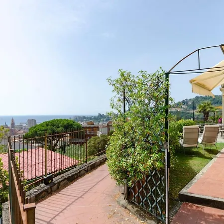 Joivy Inviting Flat With Garden And Sea View In ラッパロ