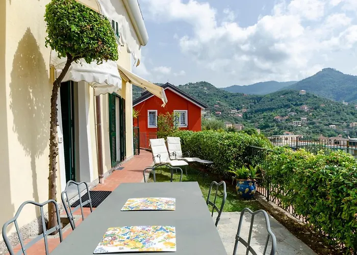 Joivy Inviting Flat With Garden And Sea View In Lejlighed