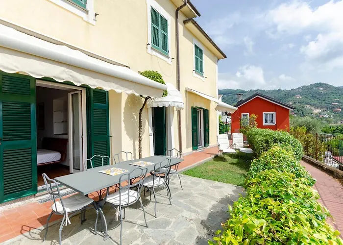 Lejlighed Joivy Inviting Flat With Garden And Sea View In