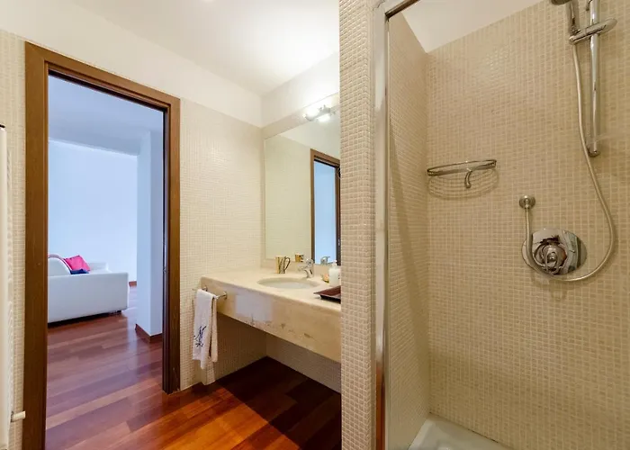 Joivy Inviting Flat With Garden And Sea View In Apartmán *
