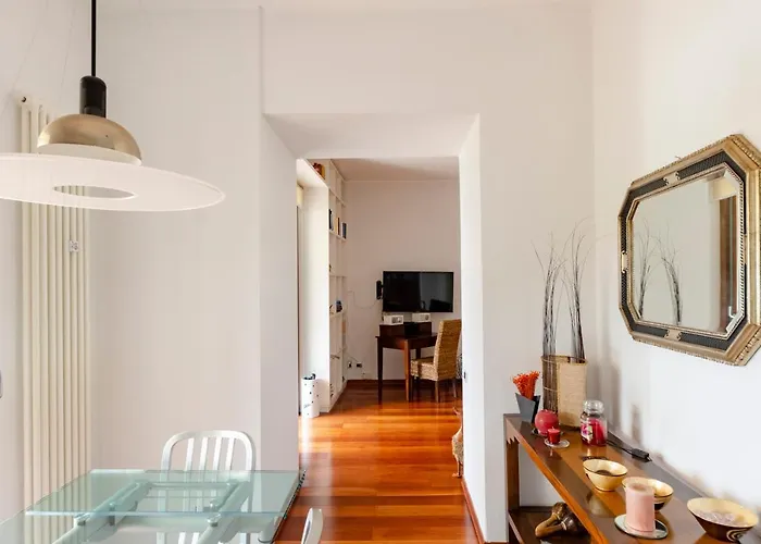 Apartmán Joivy Inviting Flat With Garden And Sea View In *